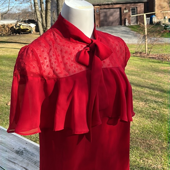 7th Ave NY & Co fun yolk neck blouse M - Picture 2 of 9